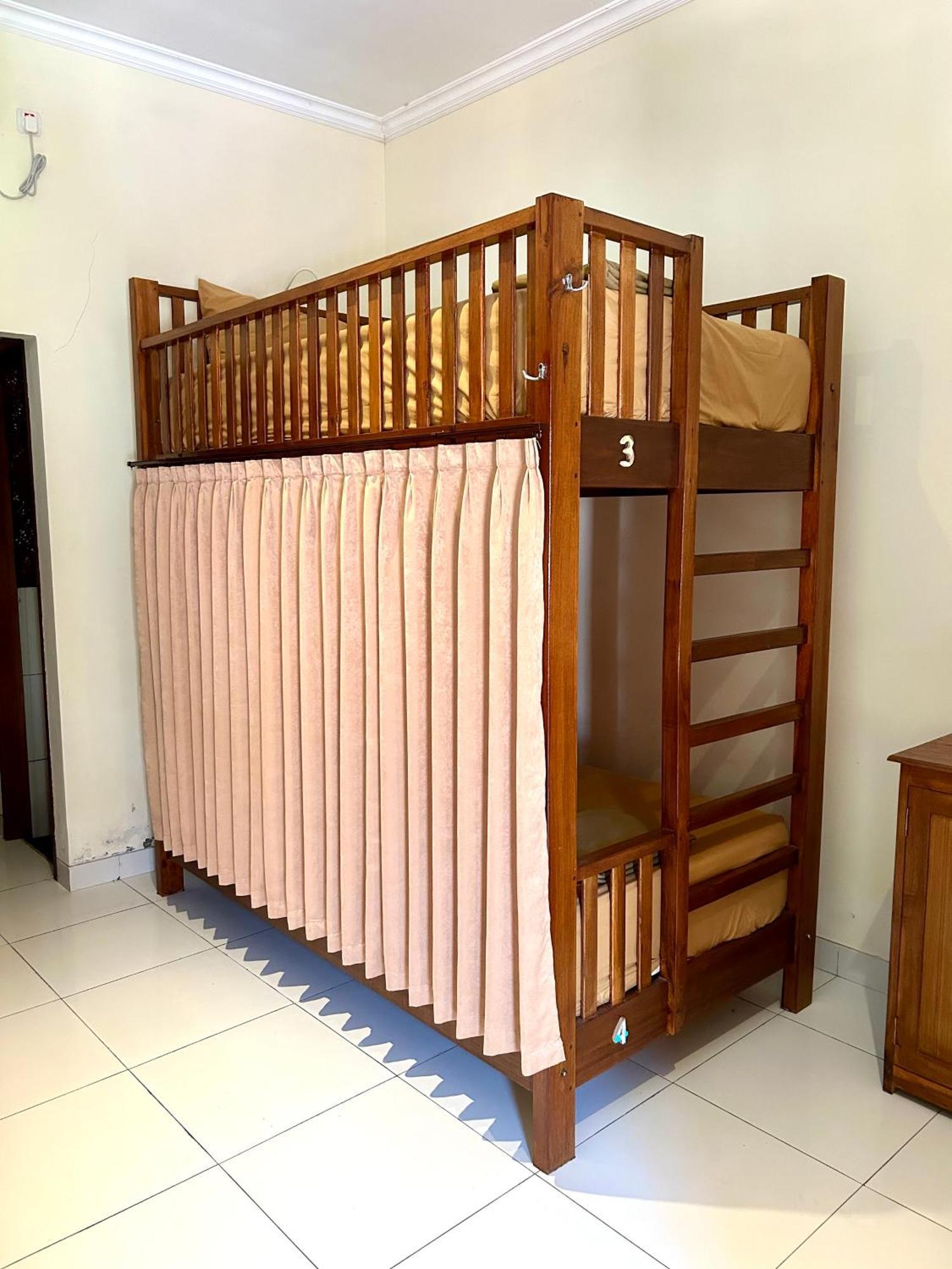 נוסה-למבונגן Nusa Garden Homestay מראה חיצוני תמונה